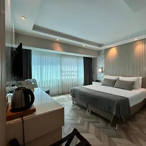The Roomy Nisantasi Hotel
